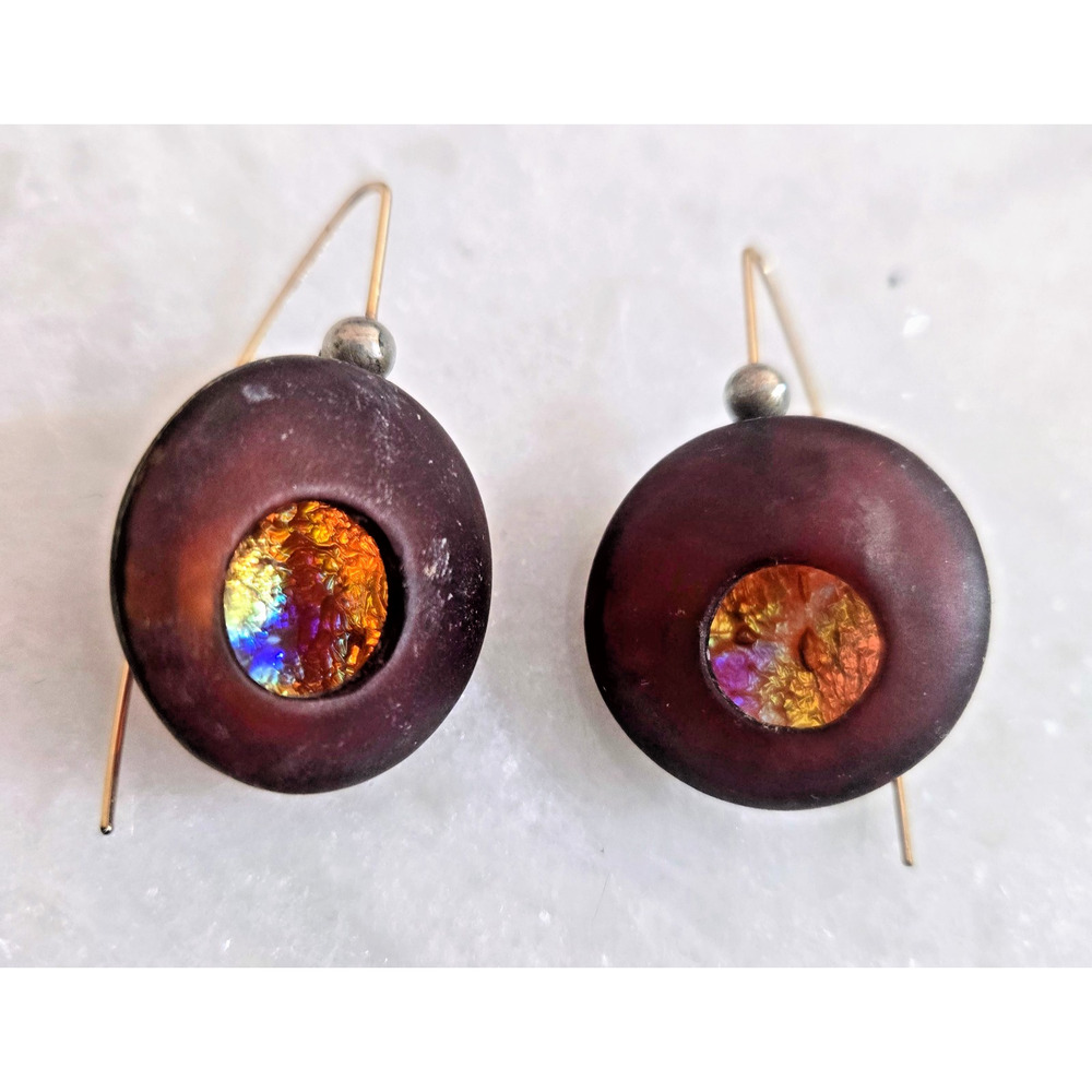 Handmade fused glass dangle earrings brown glass iridescent dichroic center - Picture 2 of 6